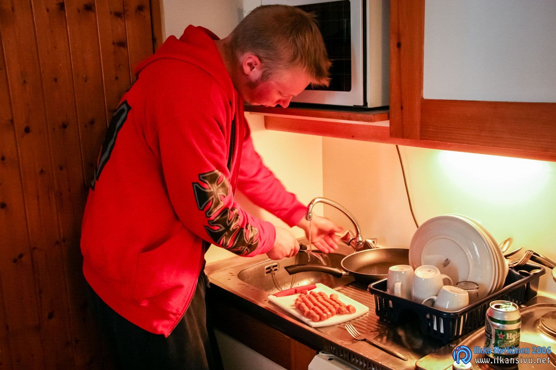 Kössi kokkaa