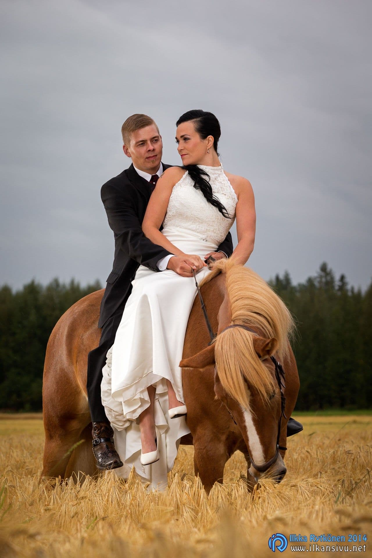 Hääkuva albumista Annika & Johannes, kuva 2