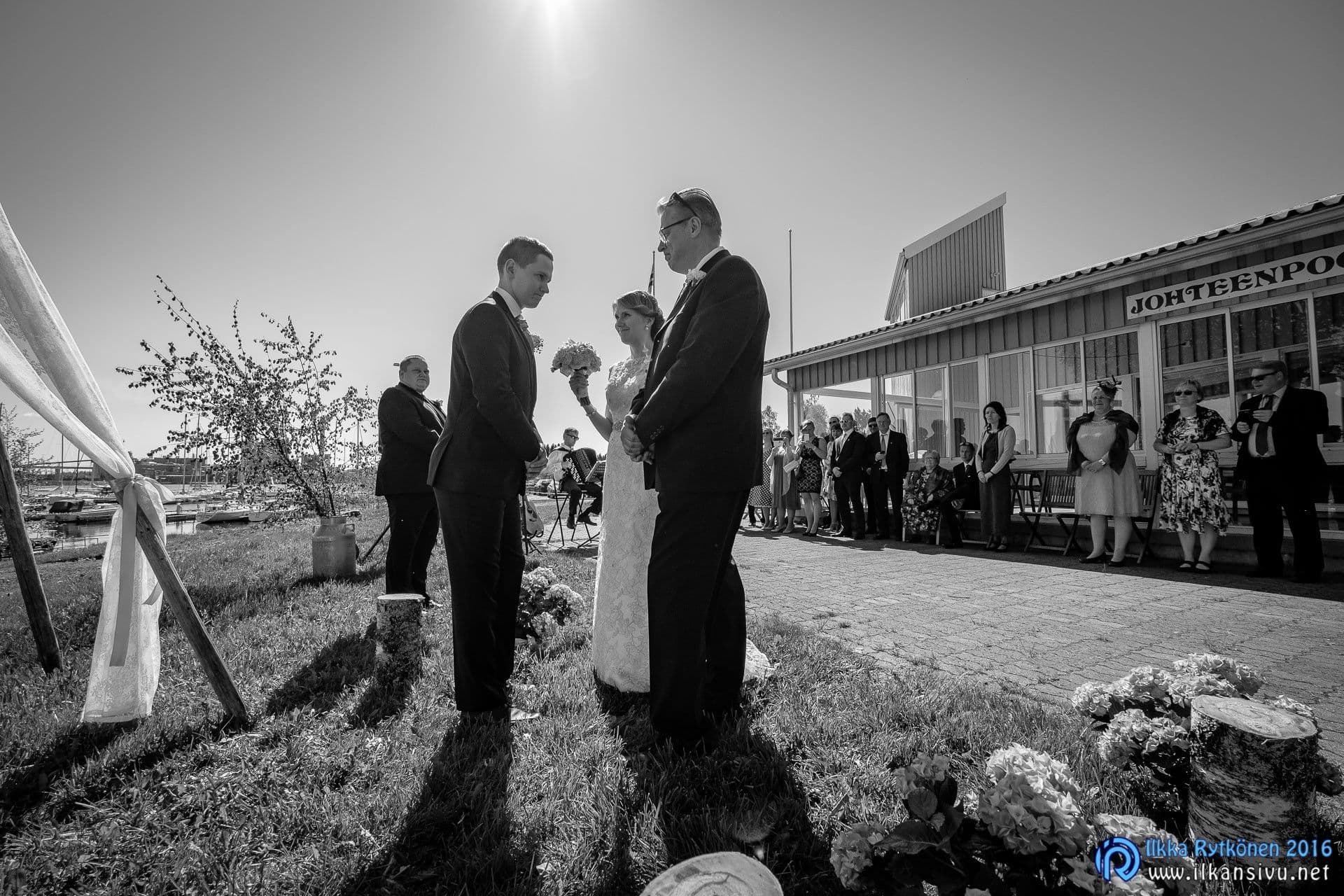 Wedding photograph from Emilia & Jussi, image 10