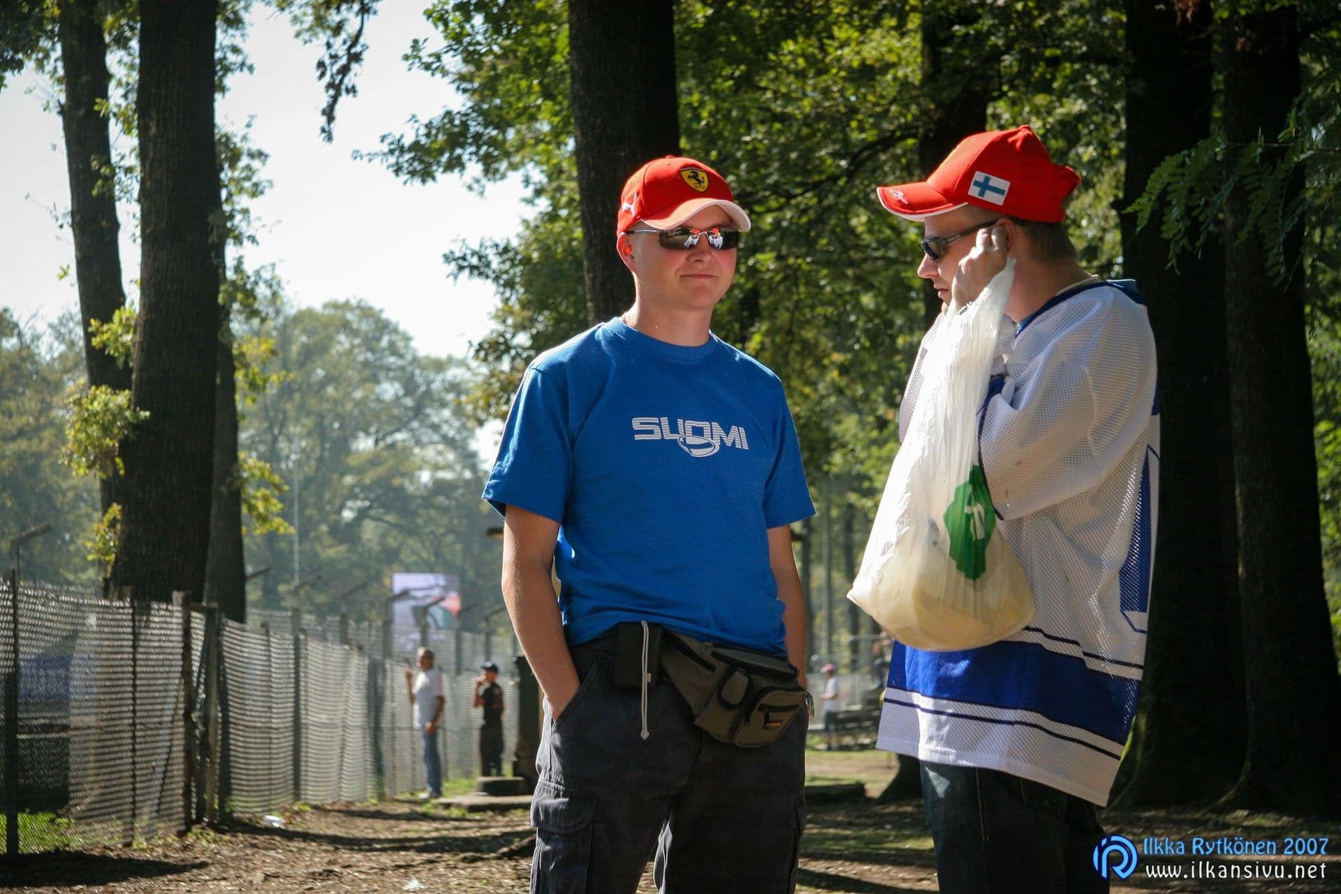 Jari ja Harri Monzan legendaarisen radan sisäosalla