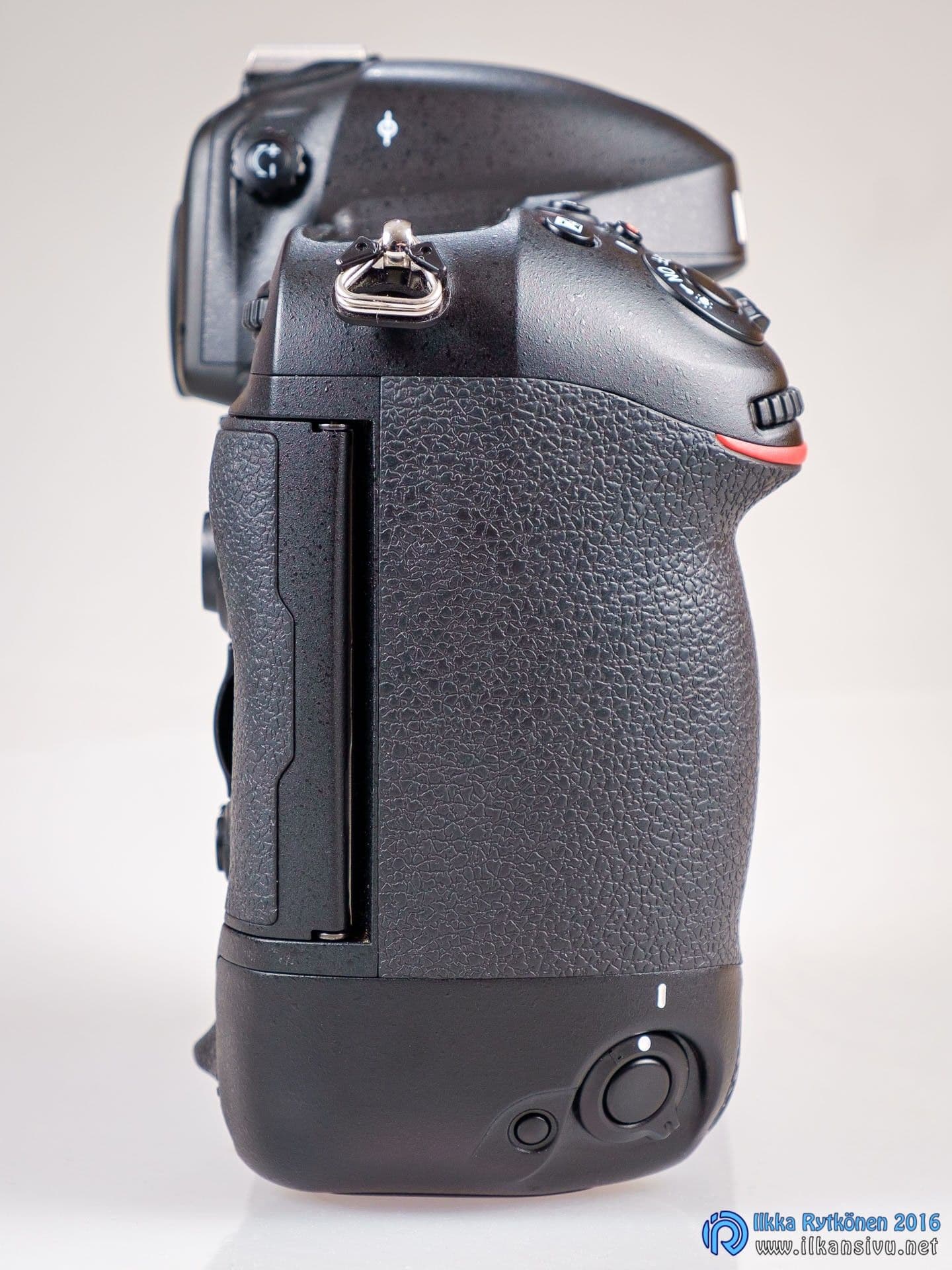 Nikon D4S