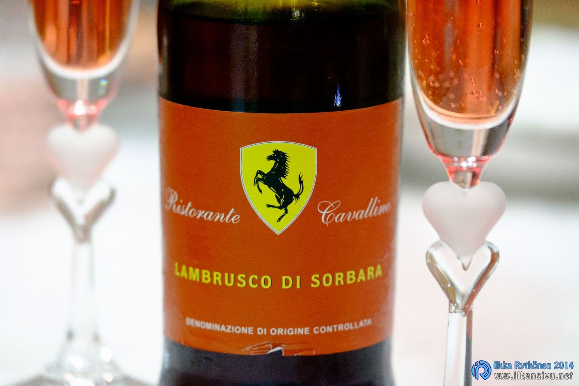 Ristorante Cavallino, 140 mm, 1/80 s,ƒ/3.2, ISO 5000