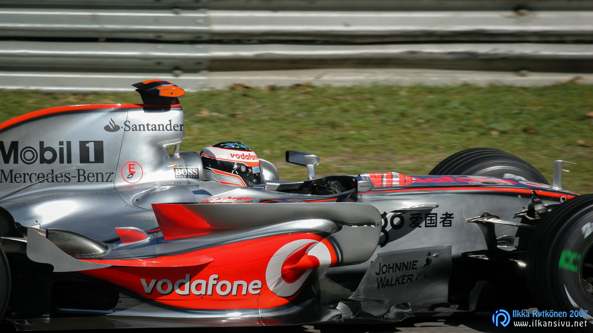 Harjoitus 1: Fernando Alonso, McLaren-Mercedes MP4-22